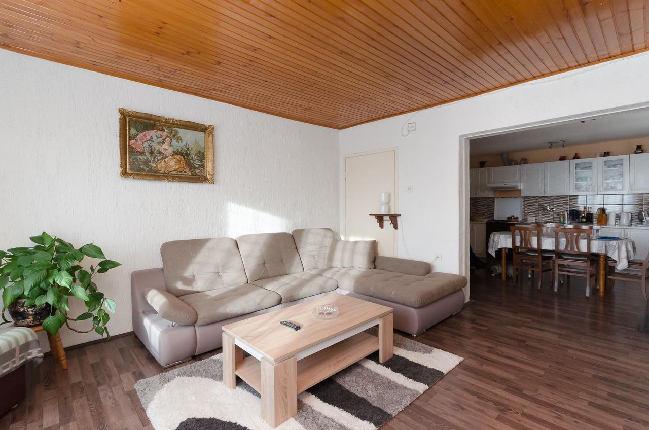Apartment Milan Сень Екстер'єр фото