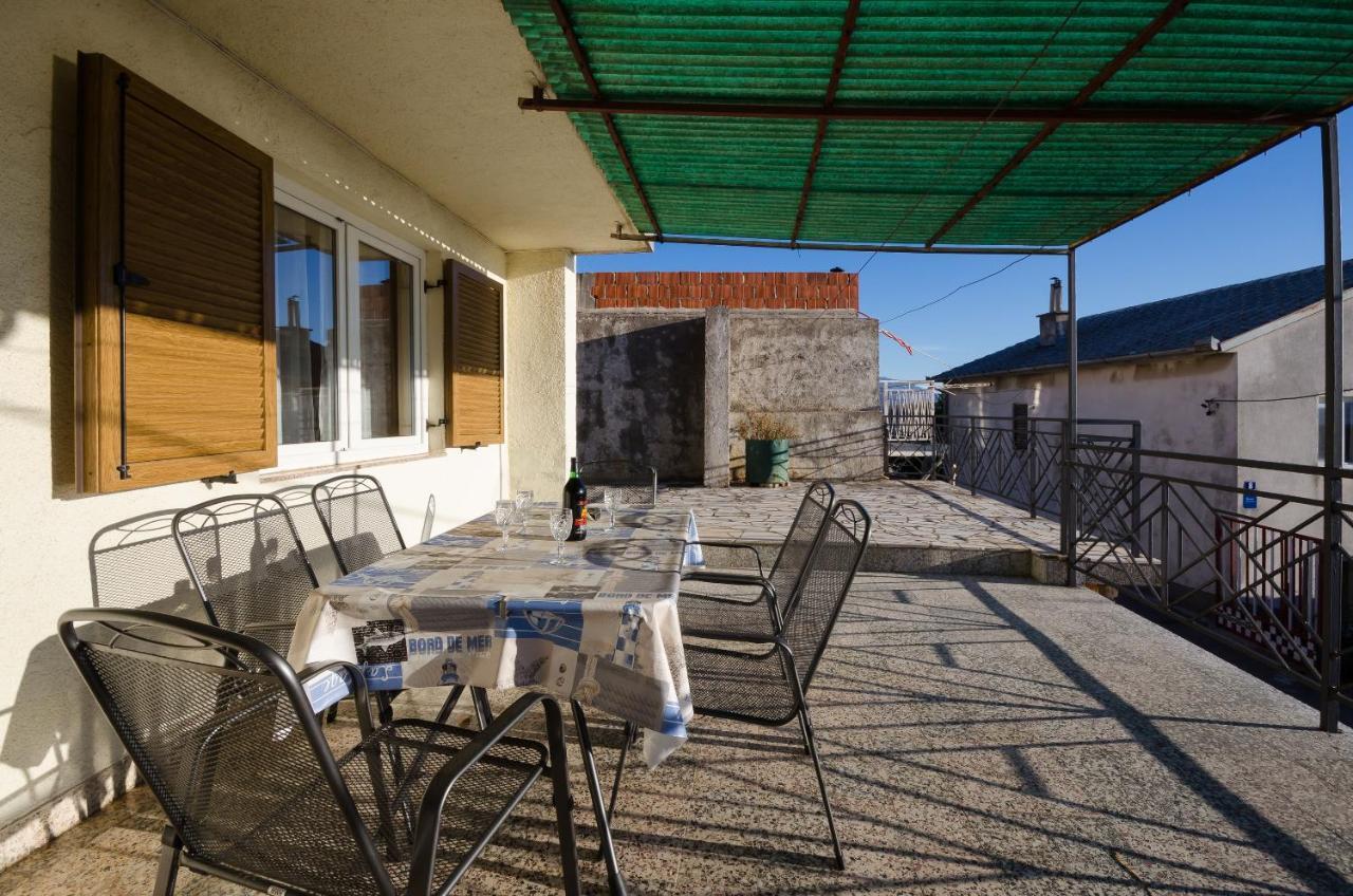Apartment Milan Сень Екстер'єр фото
